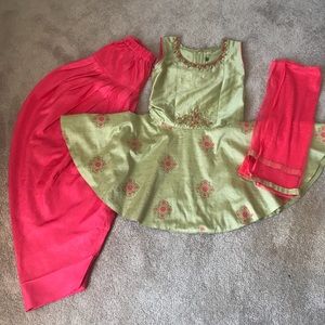Girls Indian Dress/Gop Dress (9-11 year)